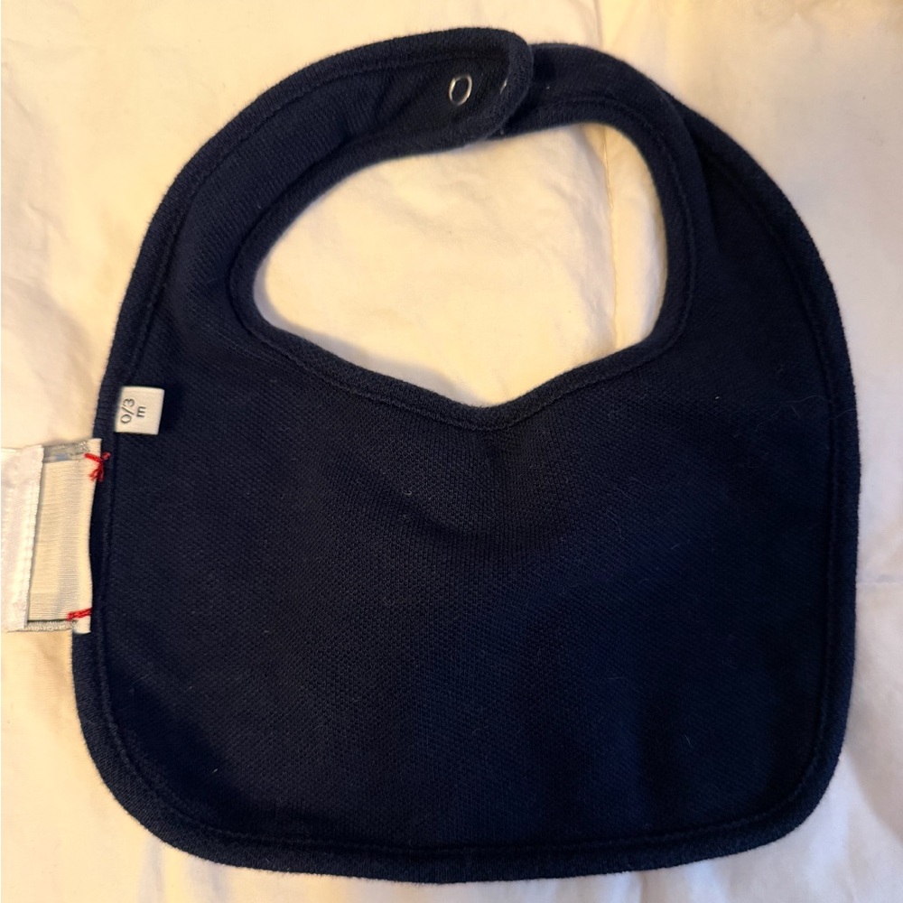 Authentic Gucci Bib - Picture 2 of 3